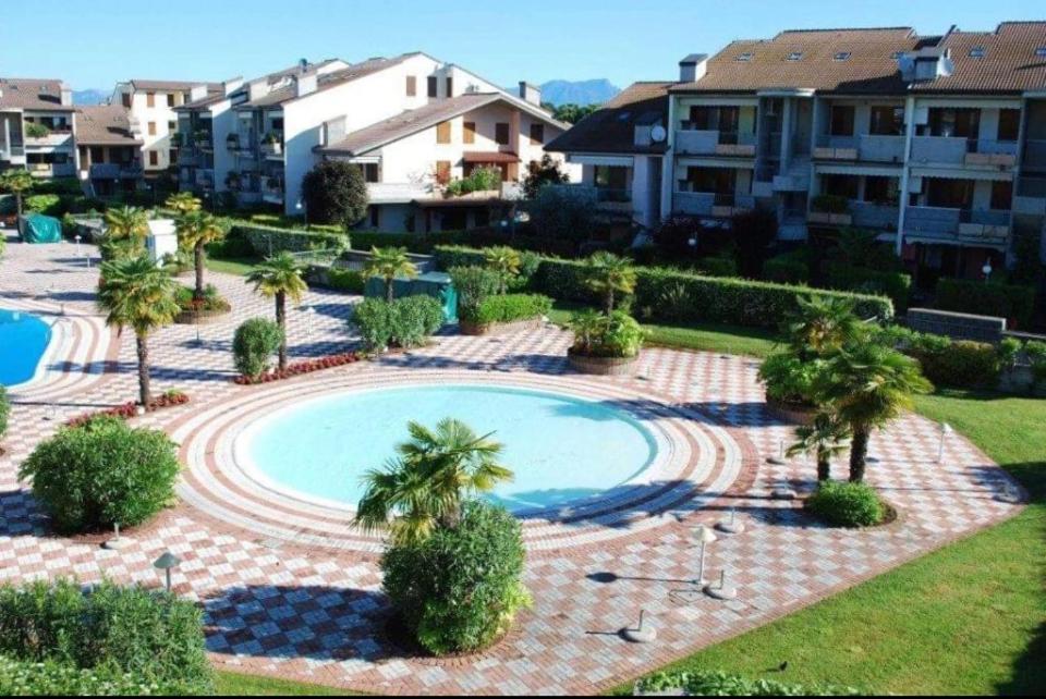 Casa Lorenzo Appartement Desenzano del Garda Buitenkant foto