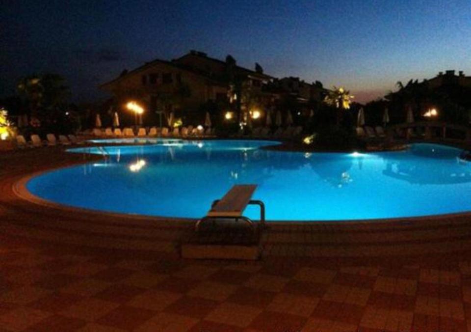 Casa Lorenzo Appartement Desenzano del Garda Buitenkant foto