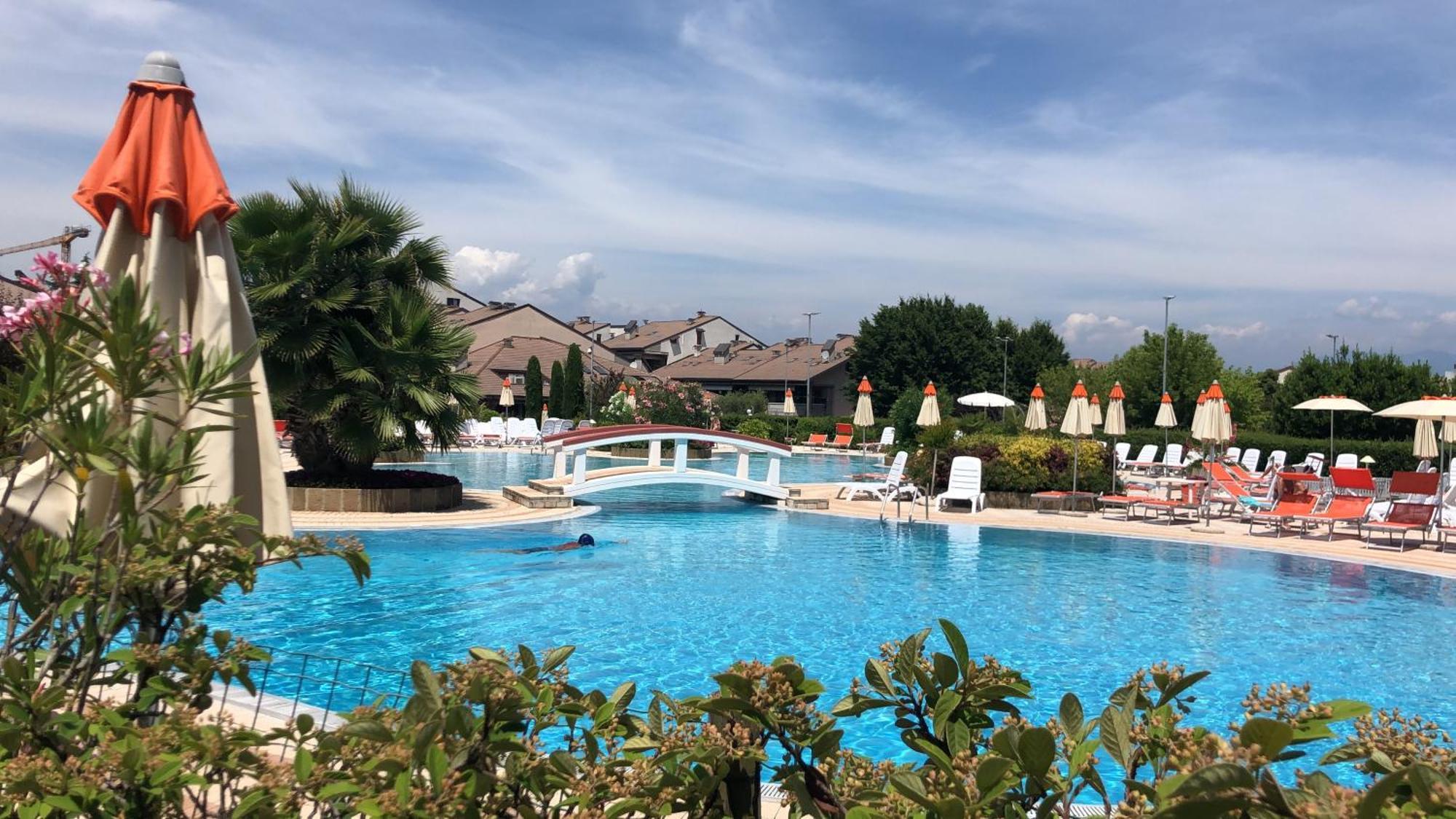 Casa Lorenzo Appartement Desenzano del Garda Buitenkant foto