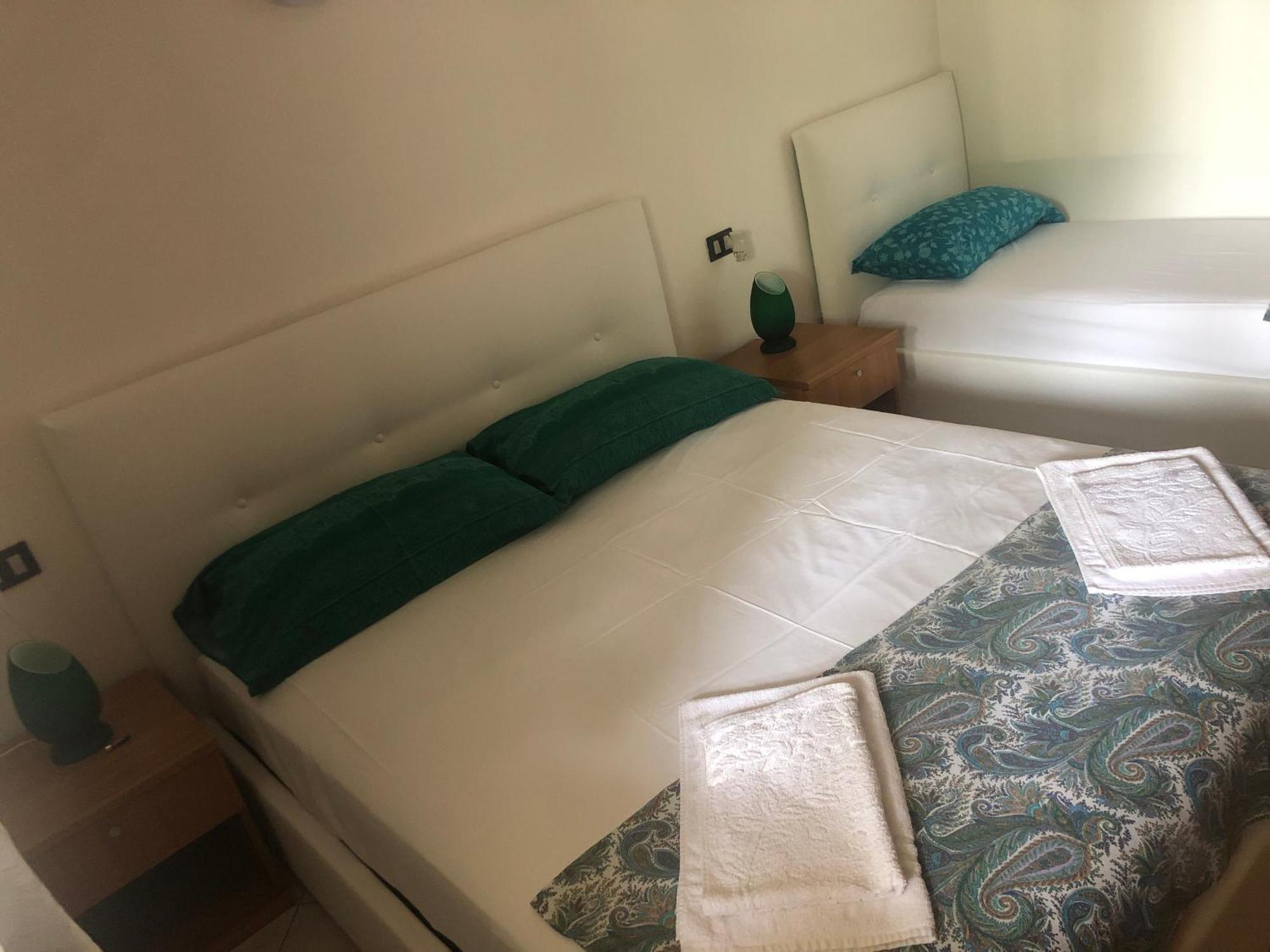 Casa Lorenzo Appartement Desenzano del Garda Buitenkant foto