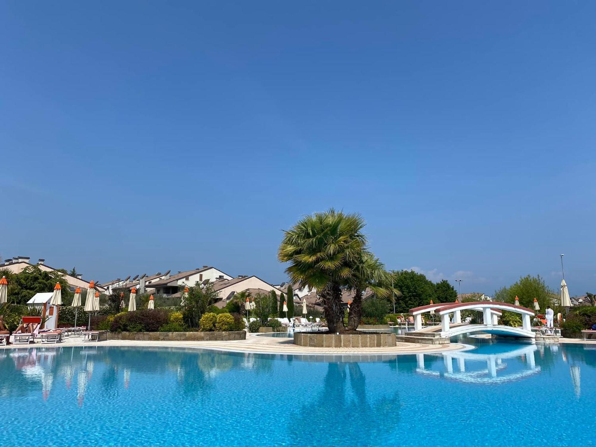 Casa Lorenzo Appartement Desenzano del Garda Buitenkant foto